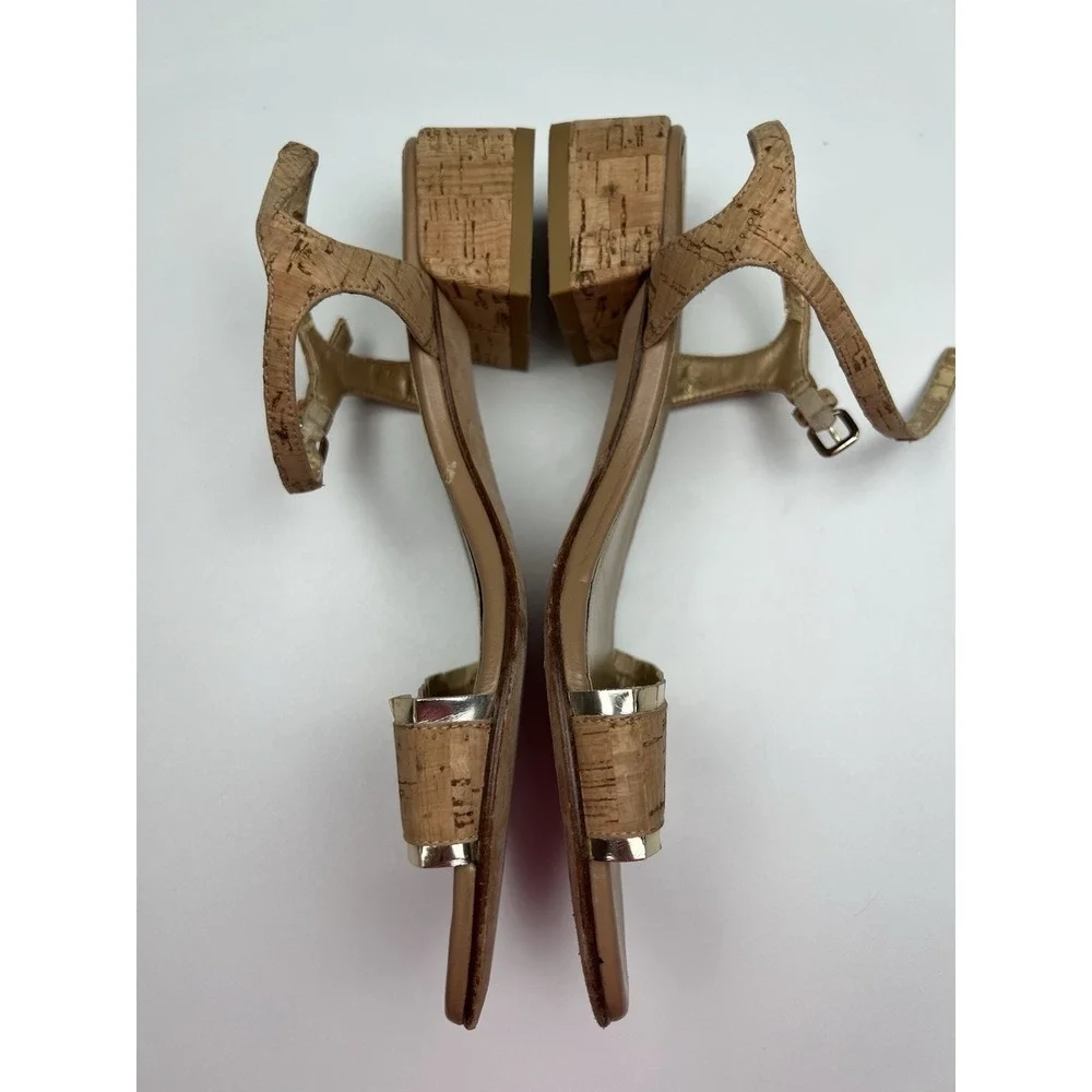 STUART WEITZMAN Synopsis Sandals in Cork and Gold Size 6.5 Narrow